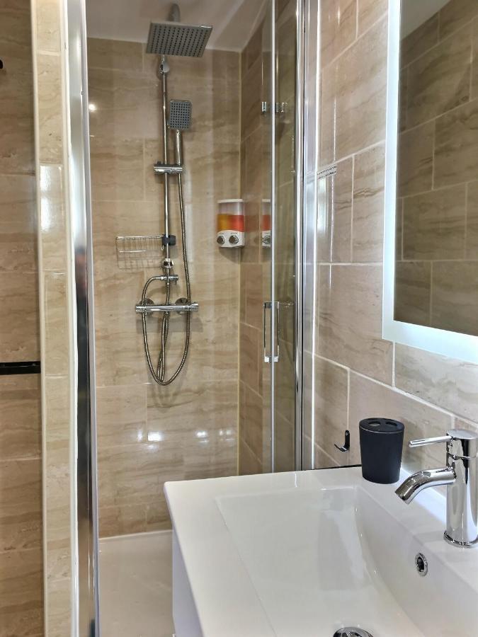 איסטרס Bleu Lavande 1 - Appartement Cosy Ambiance Village מראה חיצוני תמונה