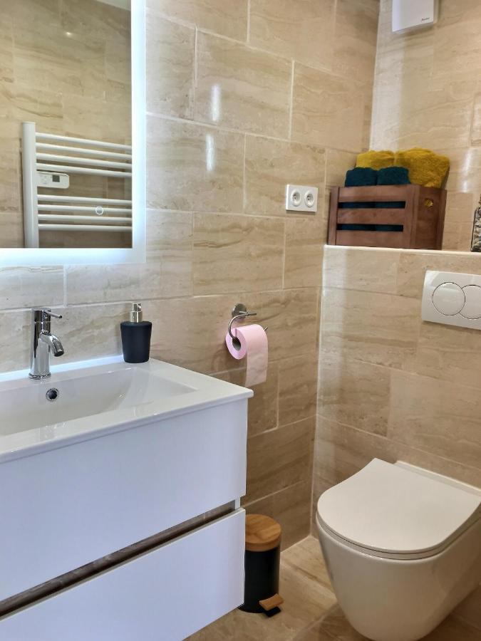 איסטרס Bleu Lavande 1 - Appartement Cosy Ambiance Village מראה חיצוני תמונה