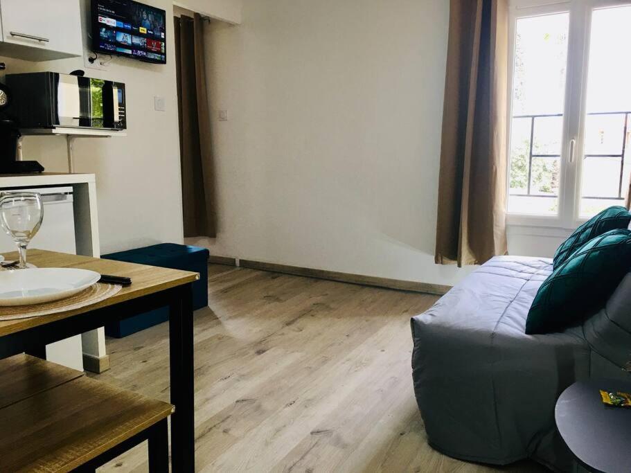 איסטרס Bleu Lavande 1 - Appartement Cosy Ambiance Village מראה חיצוני תמונה
